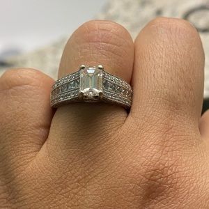 14 white gold diamond ring w authentic appraisal